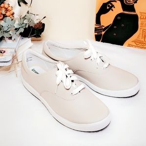 Grassshopers women shoes size 7.5 used